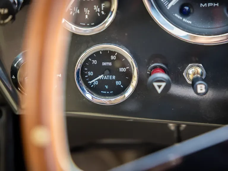 1970 Aston Martin DB6 Vantage - Image 26 of 31