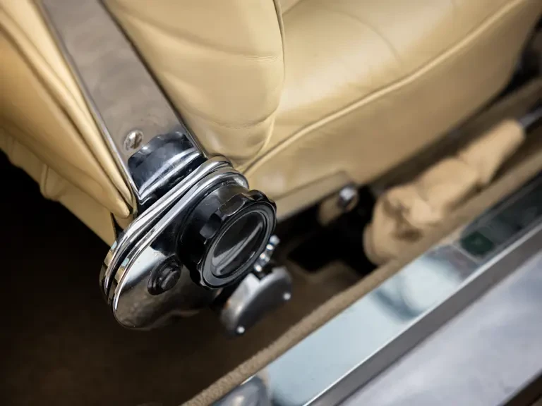 1970 Aston Martin DB6 Vantage - Image 28 of 31