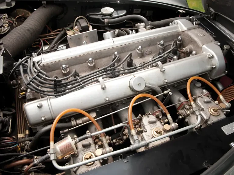 1970 Aston Martin DB6 Vantage - Image 4 of 6