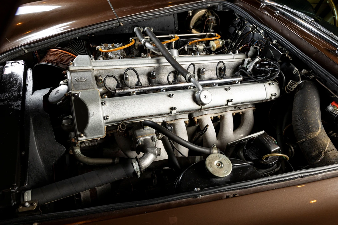 1970 Aston Martin DB6 - Image 2 of 31