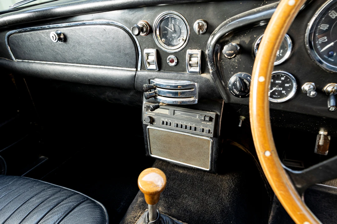 1970 Aston Martin DB6 - Image 19 of 31