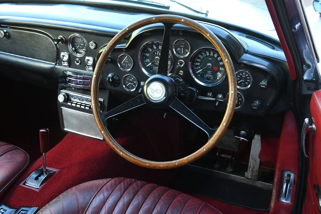 1970 Aston Martin DB6 - Image 28 of 31