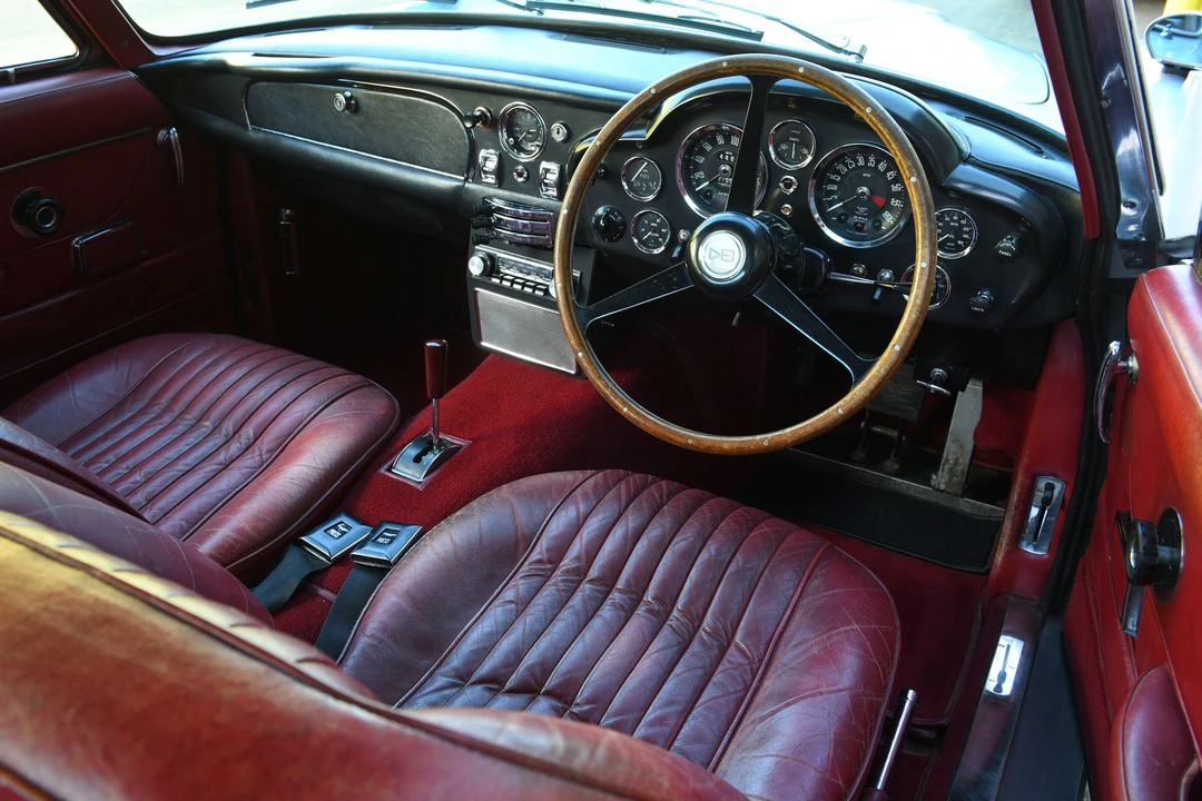 1970 Aston Martin DB6 - Image 27 of 31