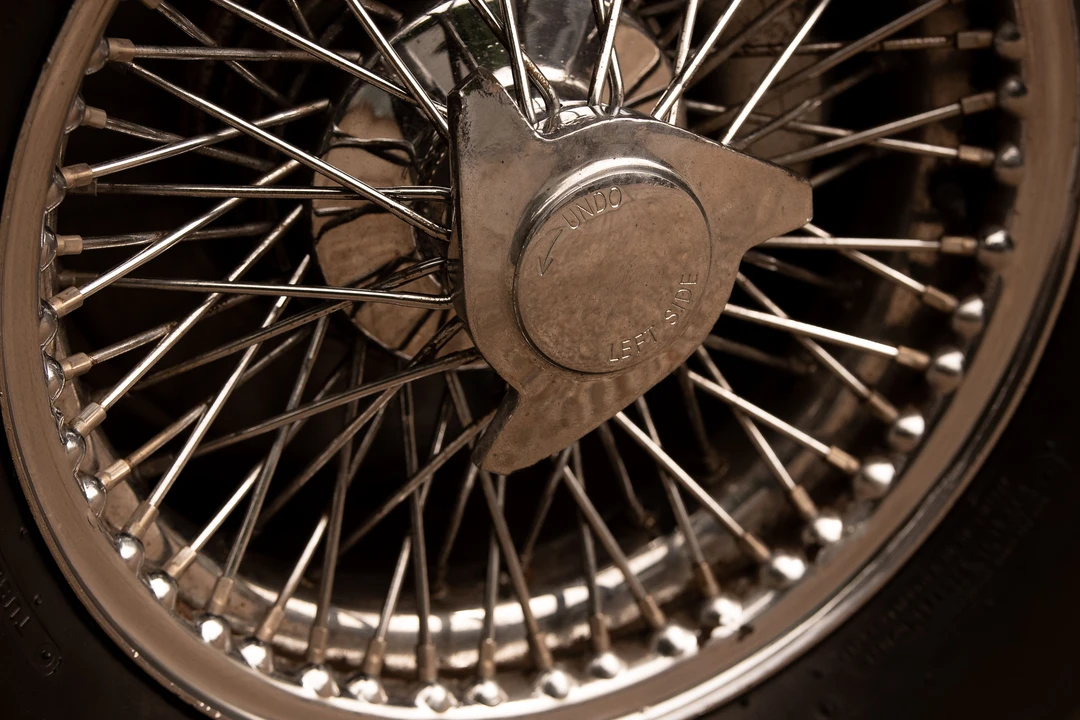 1970 Aston Martin DB6 - Image 8 of 31