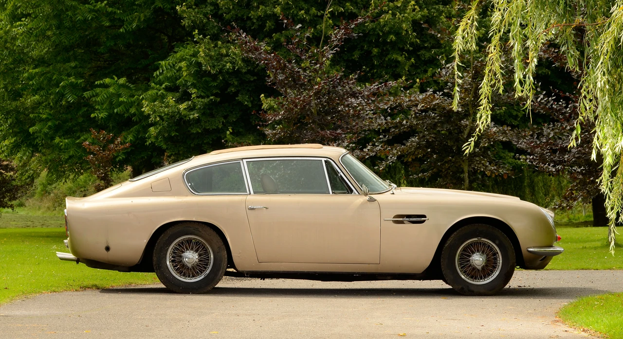 1970 Aston Martin DB6 - Image 17 of 20