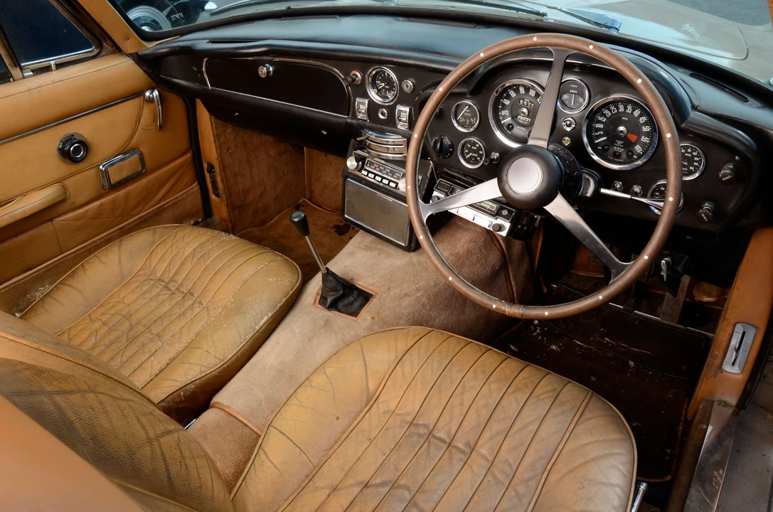 1970 Aston Martin DB6 - Image 9 of 20