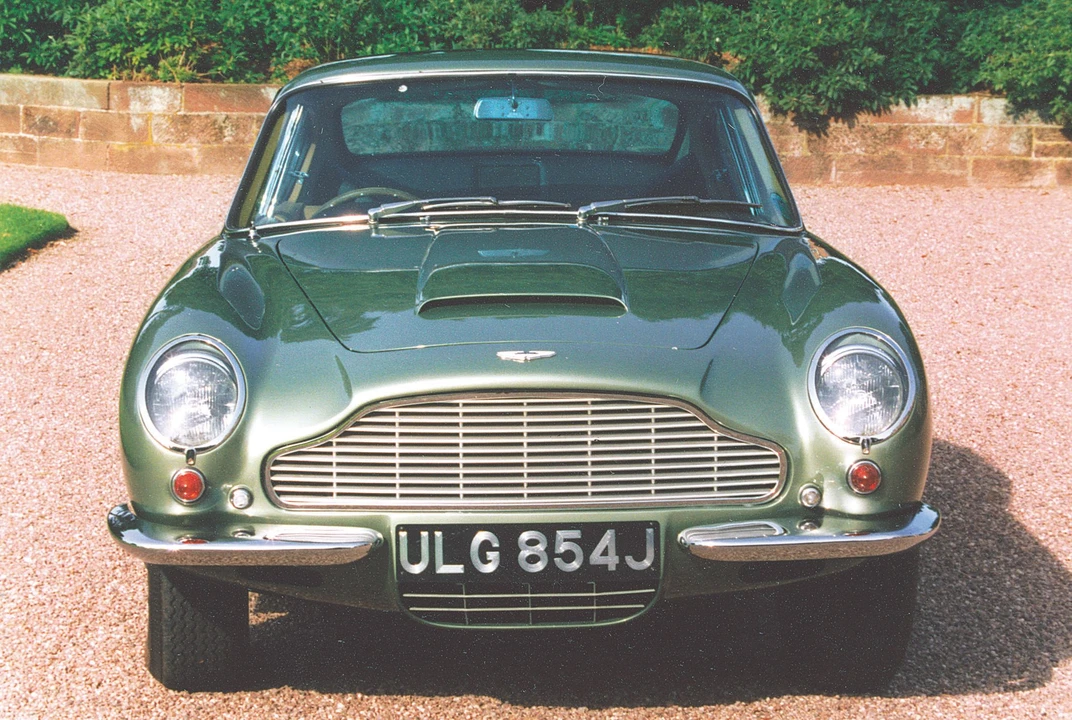 1970 Aston Martin DB6 Vantage - Image 2 of 2