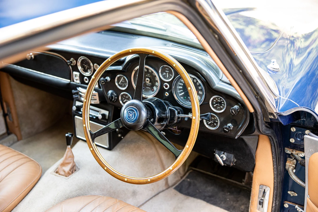 1970 Aston Martin DB6 Vantage - Image 31 of 31