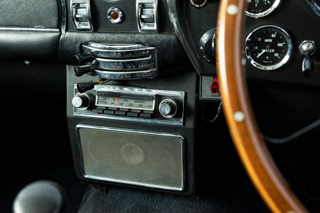 1970 Aston Martin DB6 Vantage - Image 10 of 27