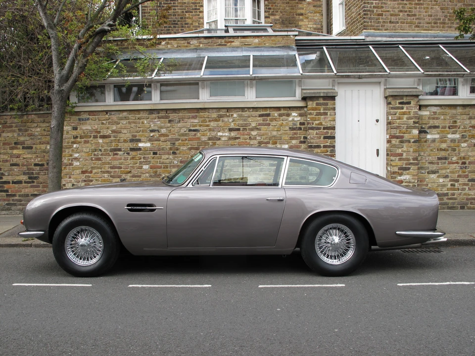 1970 Aston Martin DB6 Vantage - Image 6 of 6