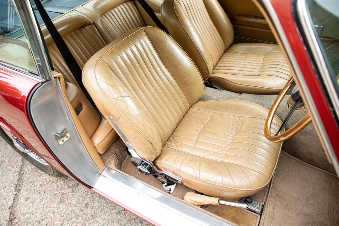 1970 Aston Martin DB6 Vantage - Image 19 of 30