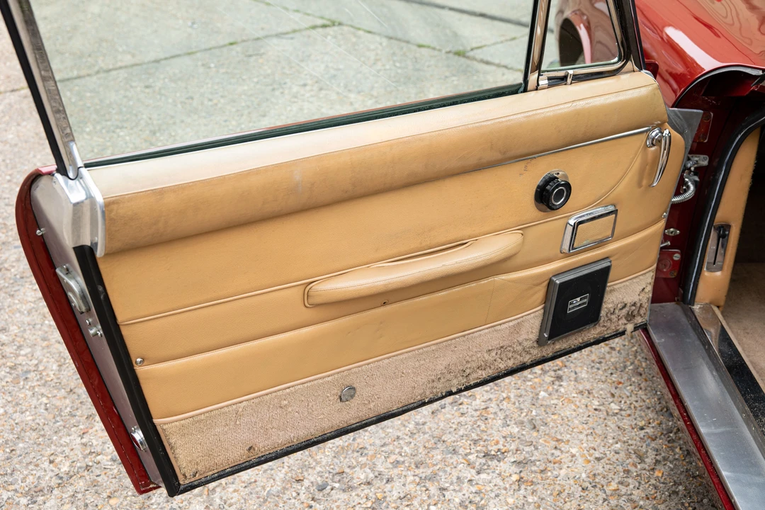 1970 Aston Martin DB6 Vantage - Image 10 of 30
