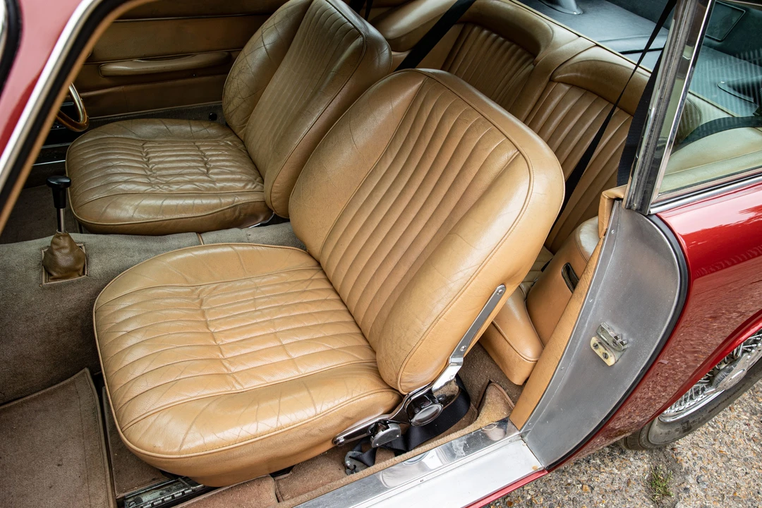 1970 Aston Martin DB6 Vantage - Image 7 of 30