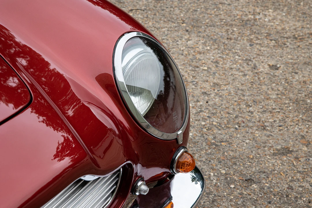 1970 Aston Martin DB6 Vantage - Image 8 of 30
