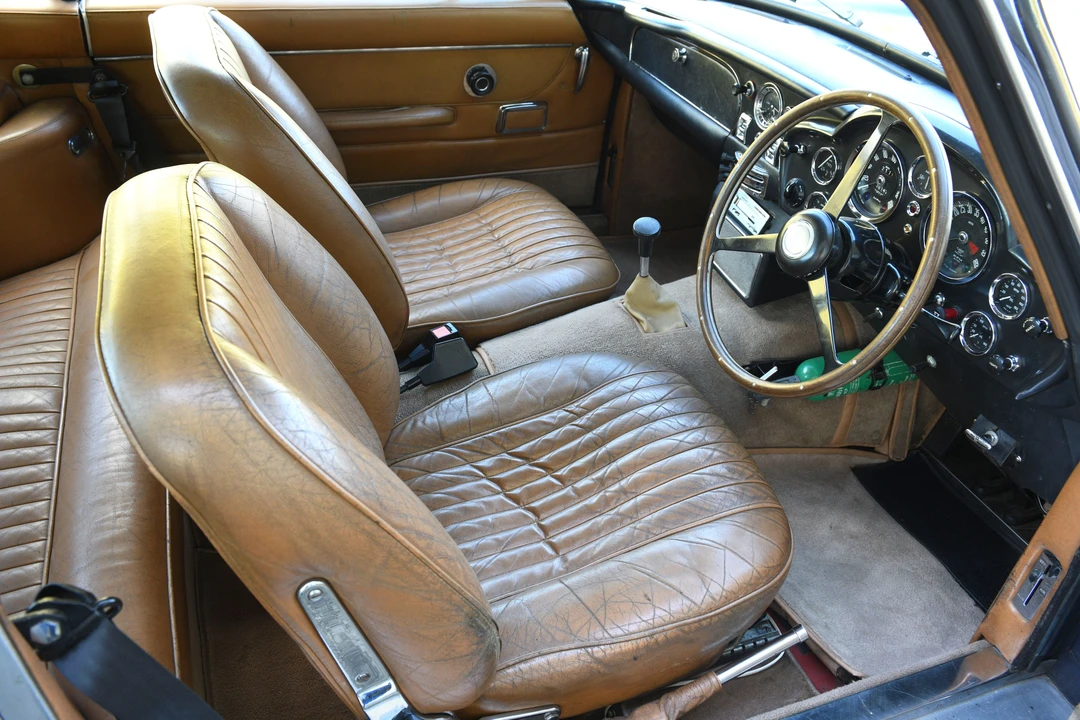 1970 Aston Martin DB6 Vantage - Image 30 of 31