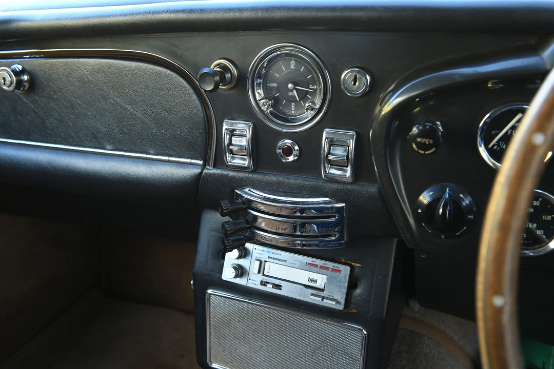 1970 Aston Martin DB6 Vantage - Image 22 of 31