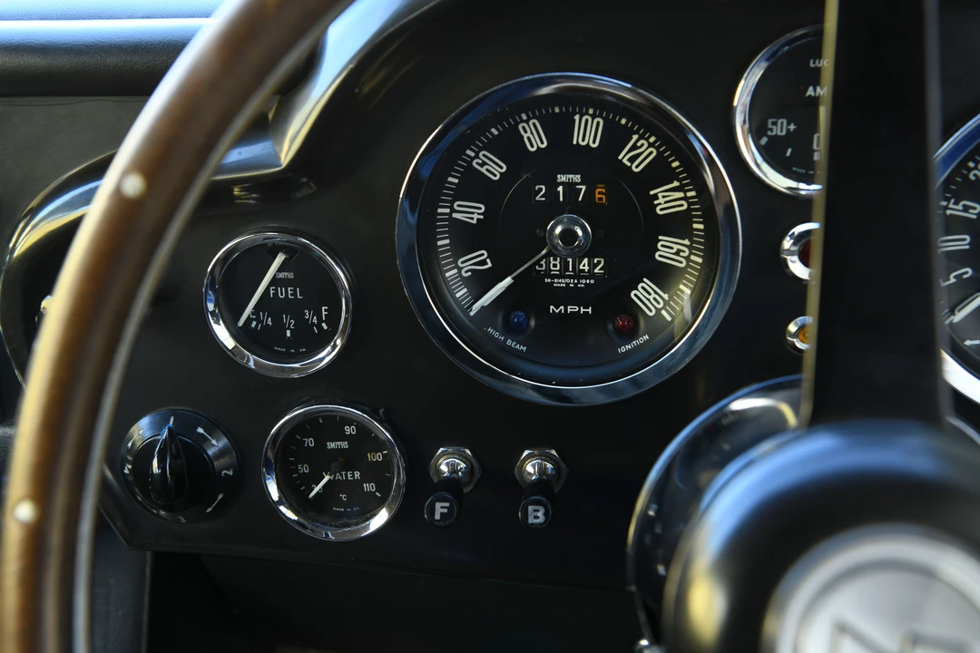 1970 Aston Martin DB6 Vantage - Image 24 of 31