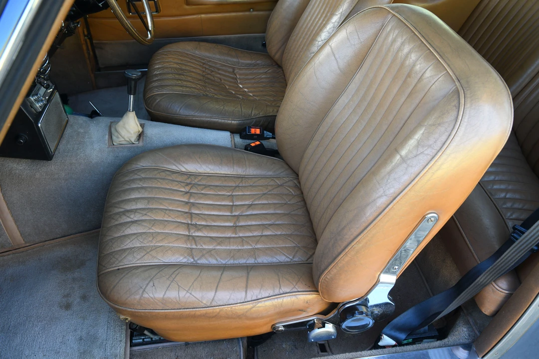 1970 Aston Martin DB6 Vantage - Image 19 of 31