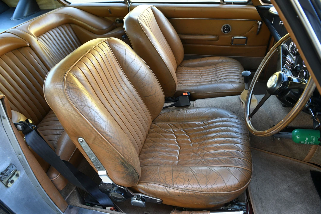 1970 Aston Martin DB6 Vantage - Image 21 of 31