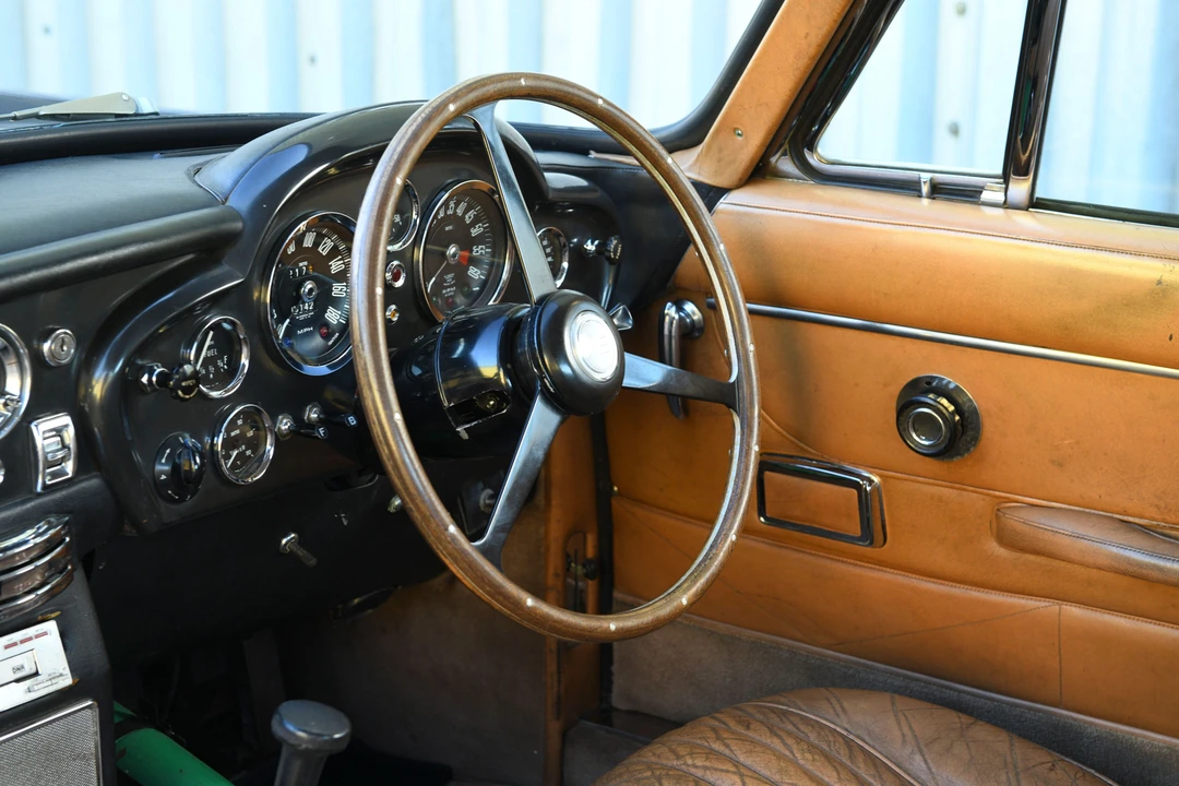 1970 Aston Martin DB6 Vantage - Image 13 of 31