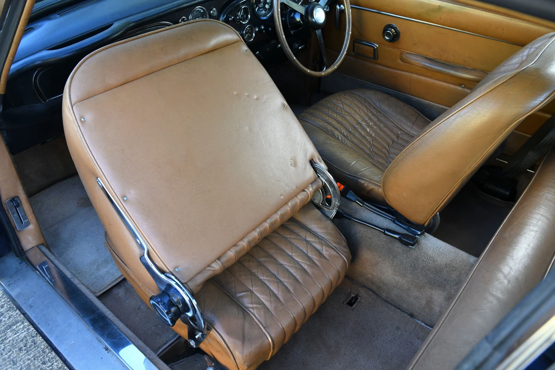 1970 Aston Martin DB6 Vantage - Image 16 of 31