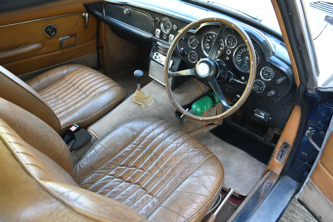 1970 Aston Martin DB6 Vantage - Image 31 of 31
