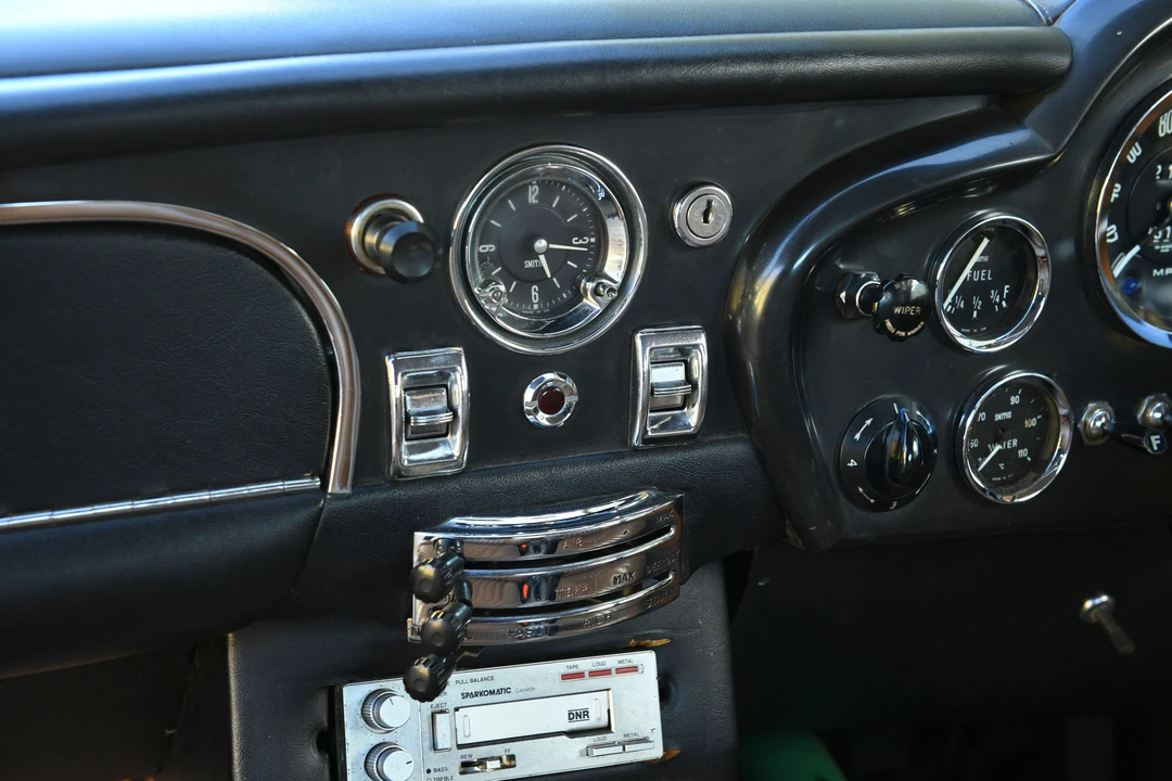 1970 Aston Martin DB6 Vantage - Image 8 of 31