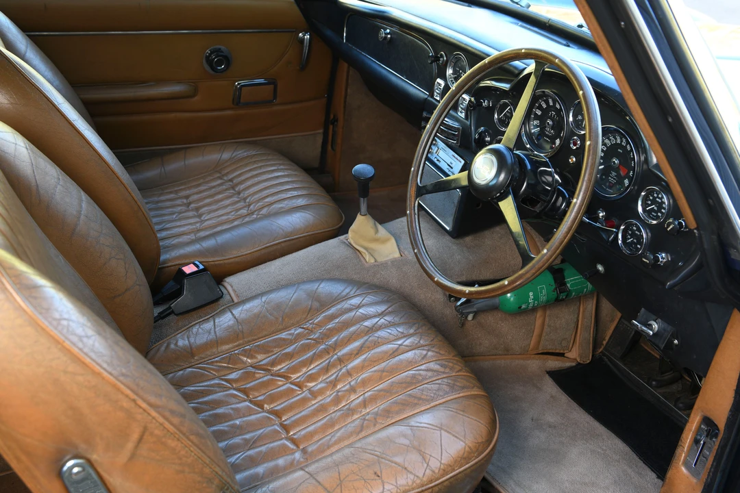 1970 Aston Martin DB6 Vantage - Image 5 of 31