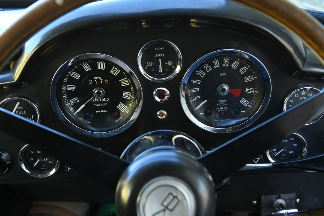 1970 Aston Martin DB6 Vantage - Image 23 of 31