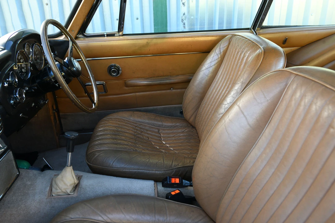 1970 Aston Martin DB6 Vantage - Image 17 of 31