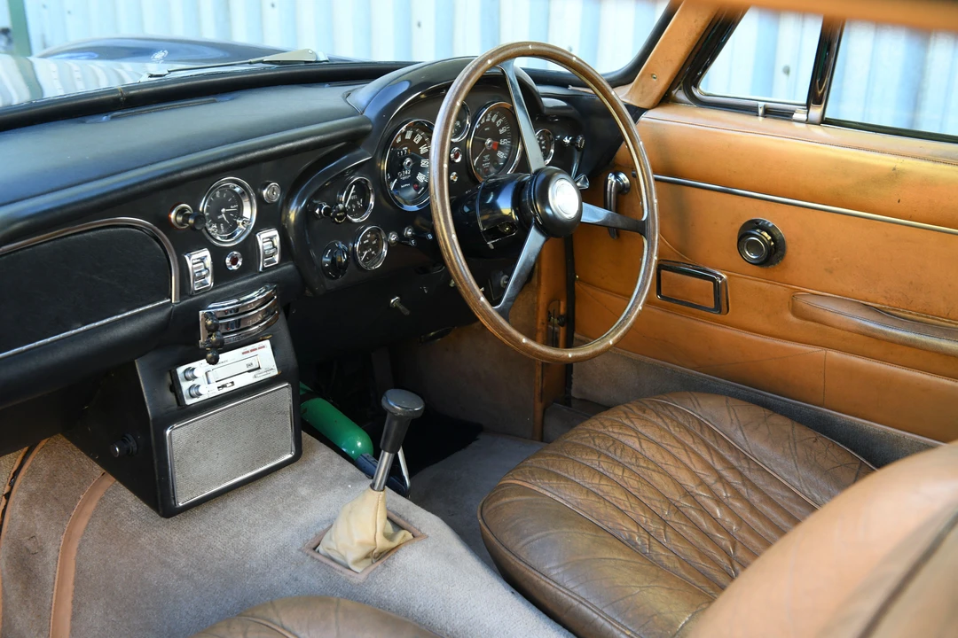 1970 Aston Martin DB6 Vantage - Image 10 of 31