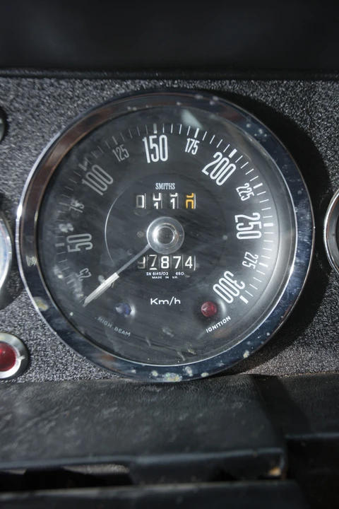 1970 Aston Martin DBS V8 - Image 13 of 31