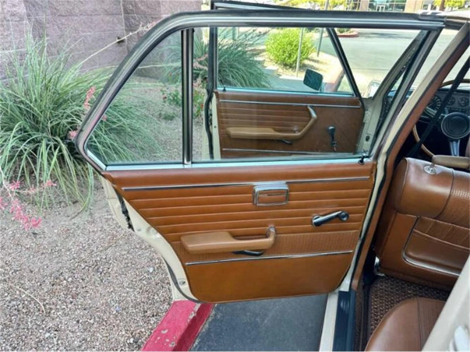 1970 BMW New Class - Image 19 of 30