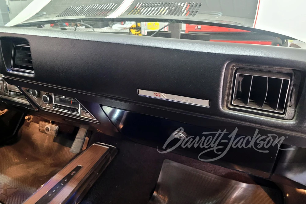 1970 Buick Gran Sport - Image 7 of 16