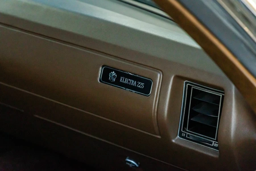 1970 Buick Electra - Image 26 of 31