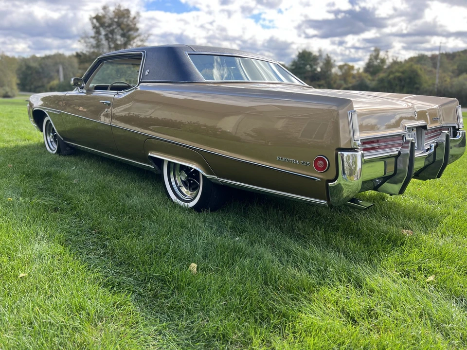 1970 Buick Electra - Image 15 of 31
