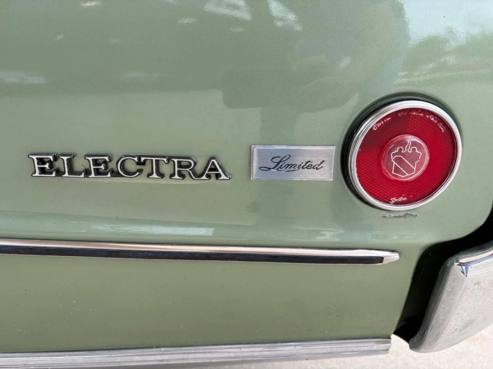 1970 Buick Electra - Image 23 of 31