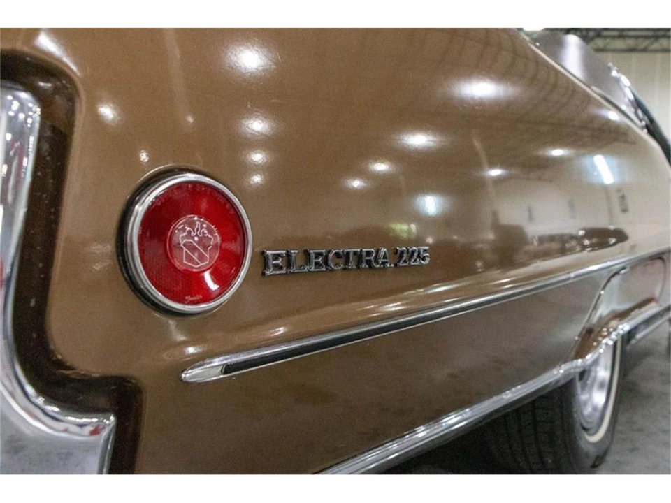 1970 Buick Electra - Image 28 of 31