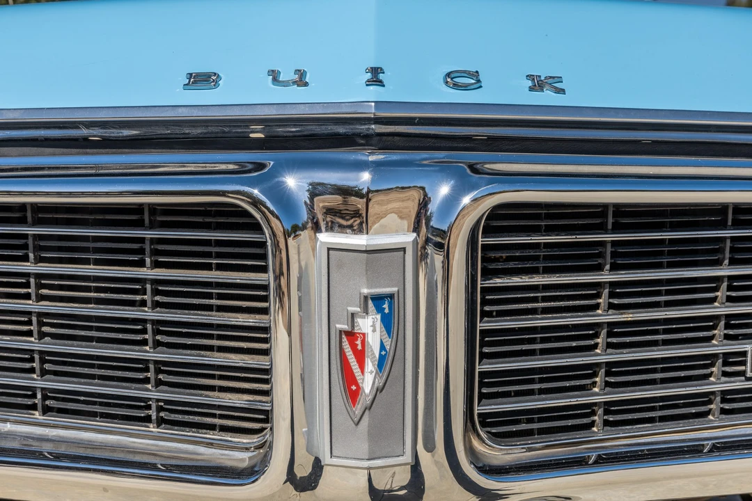 1970 Buick LeSabre - Image 13 of 31
