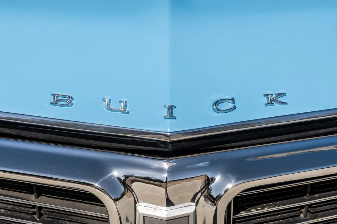 1970 Buick LeSabre - Image 12 of 31