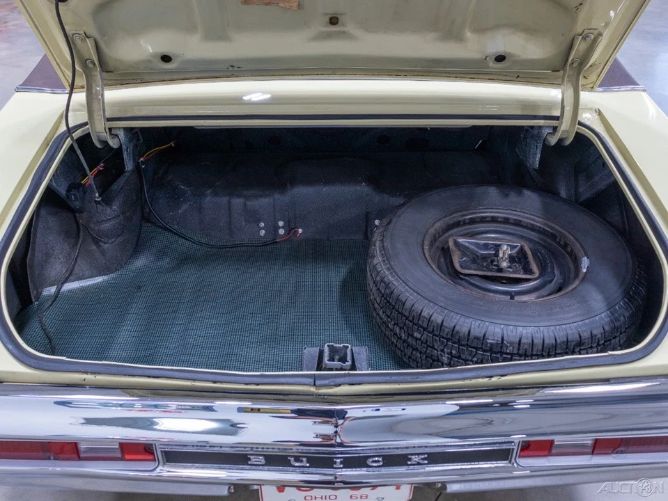 1970 Buick Gran Sport - Image 19 of 21