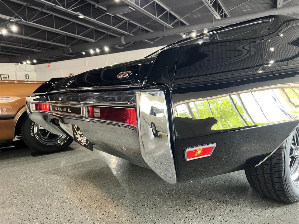 1970 Buick Gran Sport - Image 24 of 29