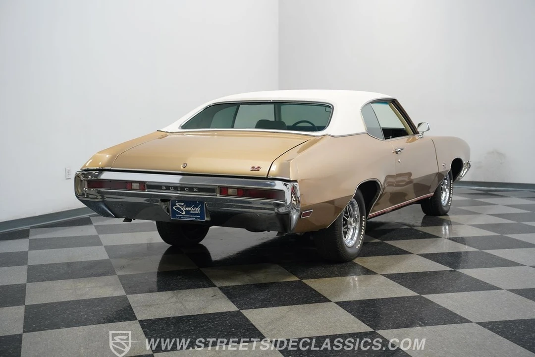 1970 Buick Gran Sport - Image 11 of 12