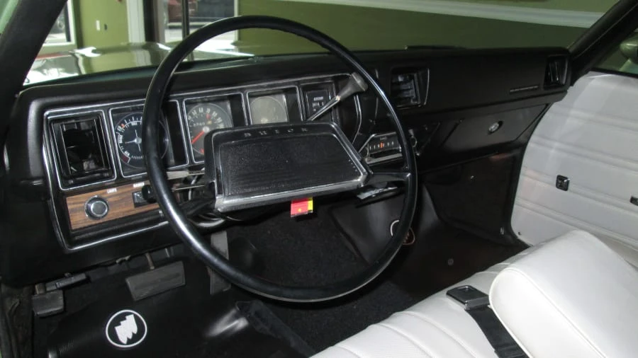 1970 Buick Gran Sport - Image 5 of 10
