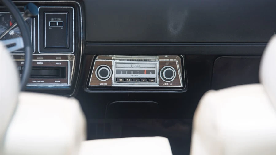 1970 Buick Gran Sport - Image 14 of 20
