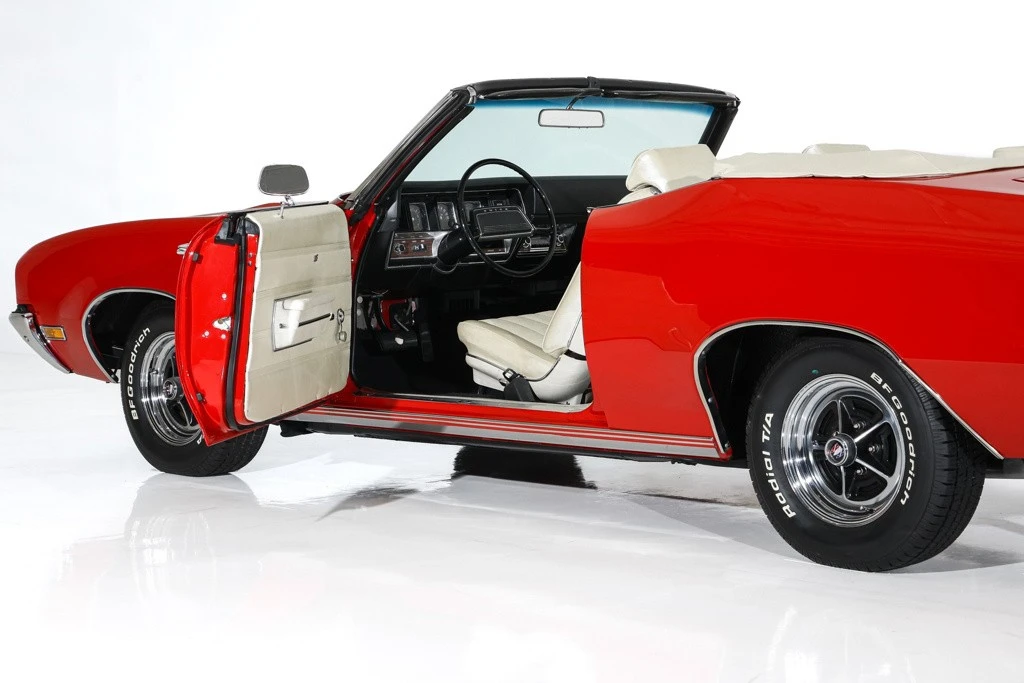 1970 Buick Gran Sport - Image 11 of 12