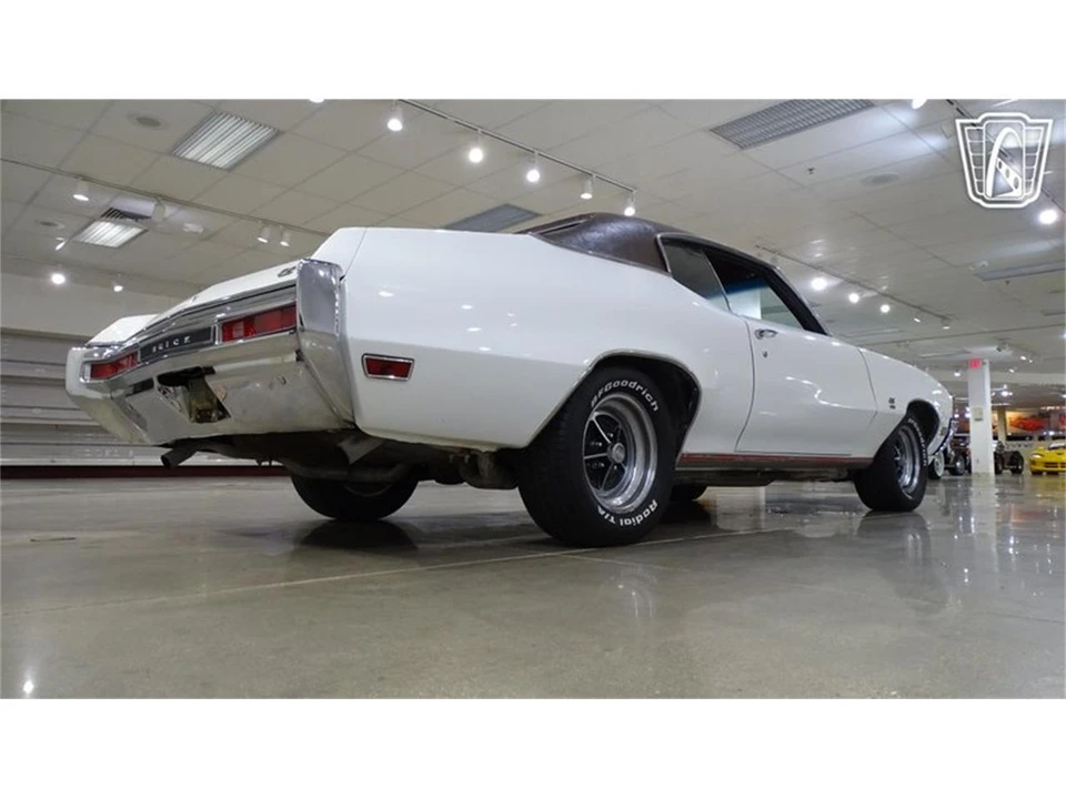 1970 Buick Gran Sport - Image 16 of 31