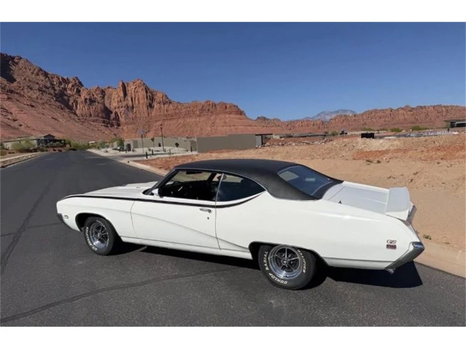 1970 Buick Gran Sport - Image 9 of 10