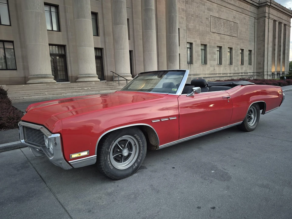 1970 Buick LeSabre - Image 2 of 31
