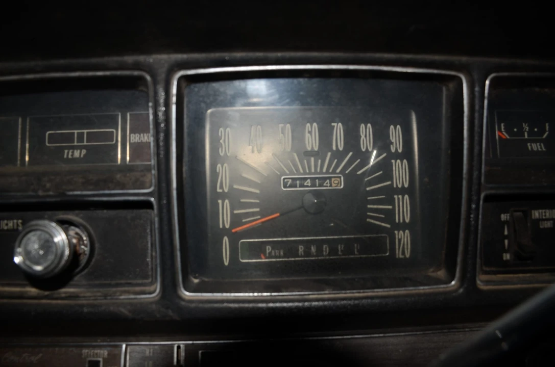 1970 Buick LeSabre - Image 28 of 31
